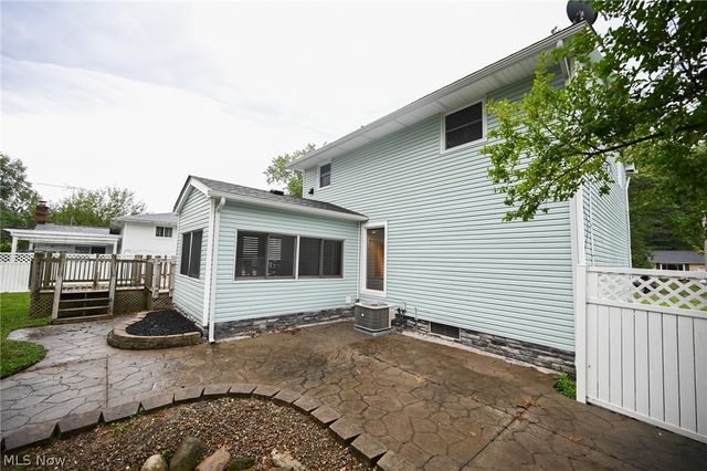 5207 Gargasz Drive, Lorain, OH 44053