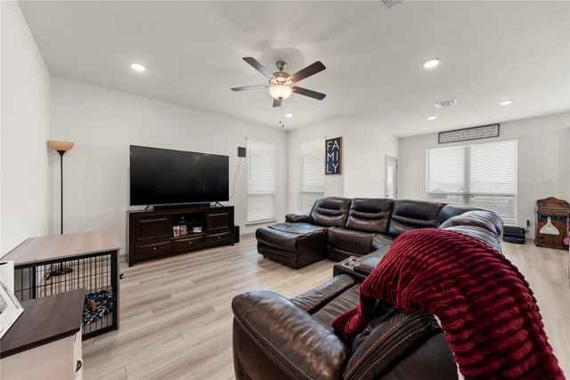 314 State Loop, Troy, TX 76579