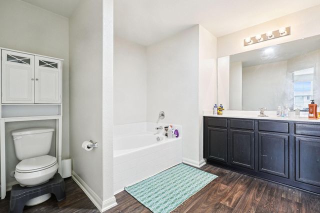 2315 Oyster Bay Avenue, La Marque, TX 77568