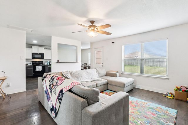 2315 Oyster Bay Avenue, La Marque, TX 77568