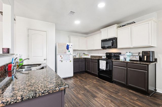 2315 Oyster Bay Avenue, La Marque, TX 77568