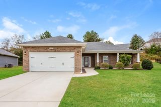 124 Bunker Hill Lane, Statesville, NC 28677