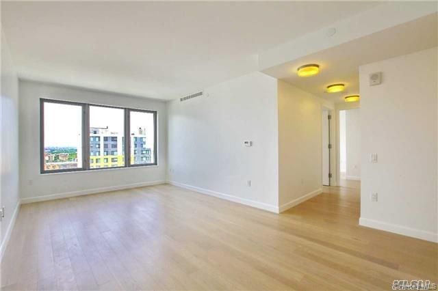 13835 39th Avenue 12L, Flushing, NY 11354