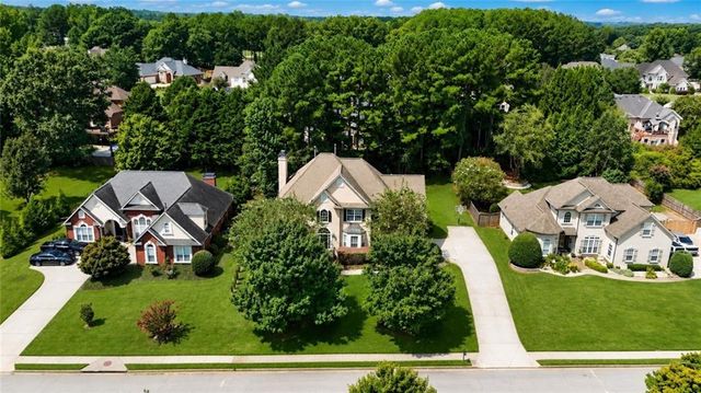 1035 Eagles Brooke Dr, Locust Grove, GA 30248