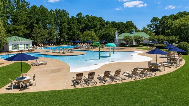 1035 Eagles Brooke Dr, Locust Grove, GA 30248