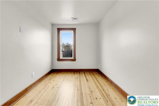 4450 Scheidys Road, Coplay Boro, PA 18037