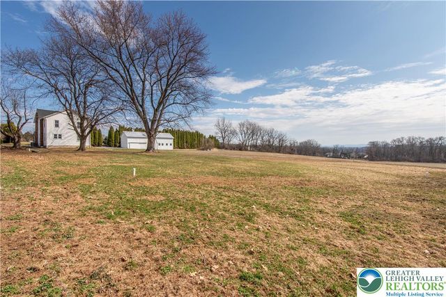 4450 Scheidys Road, Coplay Boro, PA 18037