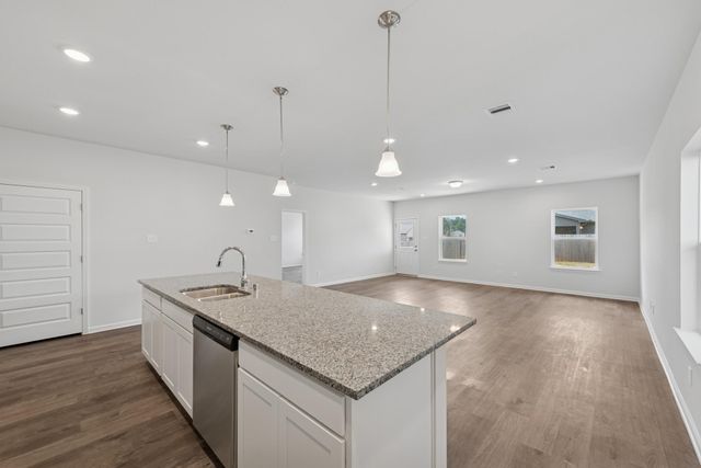 10907 Amador Peak Drive, Rosharon, TX 77583