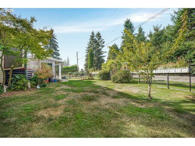 16700 Se BEL AIR Dr, Damascus, OR 97089