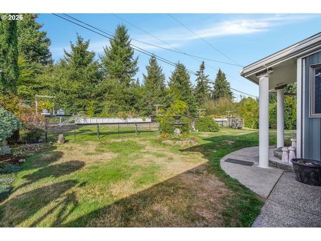 16700 Se BEL AIR Dr, Damascus, OR 97089