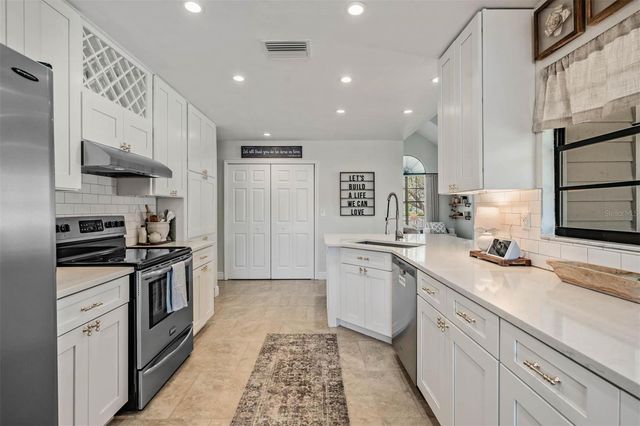 7329 OTTER CREEK DRIVE, New Port Richey, FL 34655