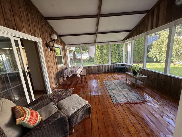 983 Chesterton COURT, Oconomowoc, WI 53066