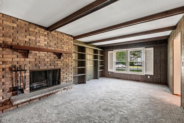 983 Chesterton COURT, Oconomowoc, WI 53066