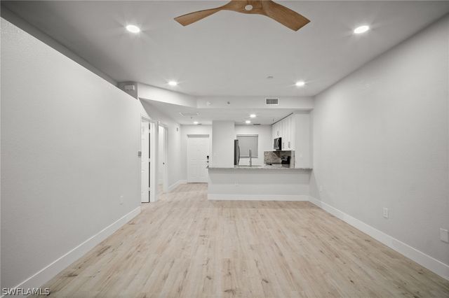 4450 Botanical Place CIR 6, Naples, FL 34112