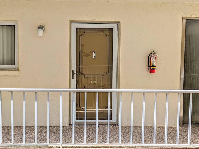 1714 69TH AVENUE W B308, Bradenton, FL 34207