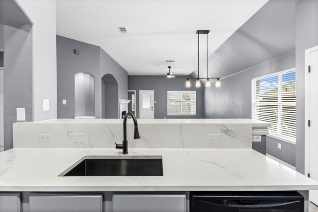 7723 Water Fowl Trail, Arlington, TX 76002