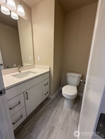 921 W Ted Yao Way, Moses Lake, WA 98837