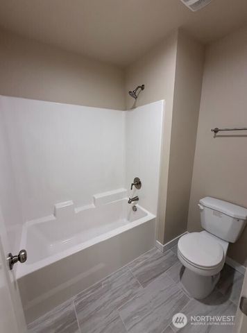 921 W Ted Yao Way, Moses Lake, WA 98837