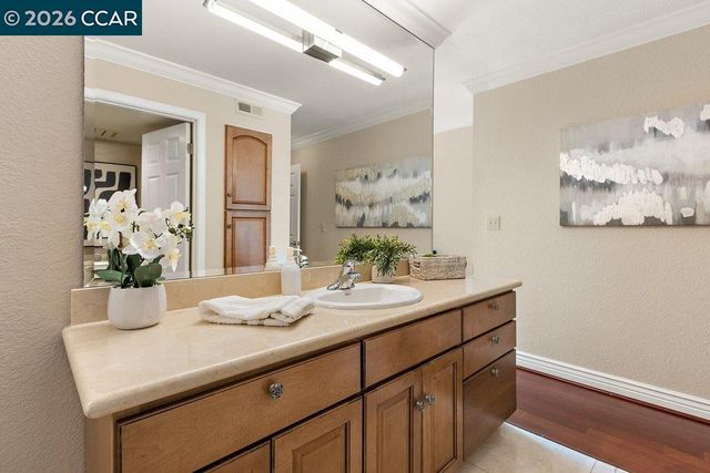 3136 Rossmoor Parkway 8, Walnut Creek, CA 94595