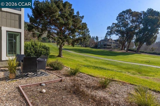 3136 Rossmoor Parkway 8, Walnut Creek, CA 94595