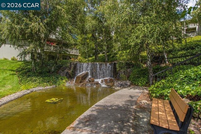 3136 Rossmoor Parkway 8, Walnut Creek, CA 94595