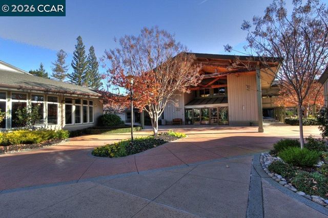 3136 Rossmoor Parkway 8, Walnut Creek, CA 94595