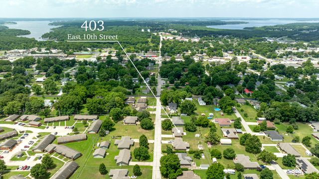 403 E 10th Street, Grove, OK 74344