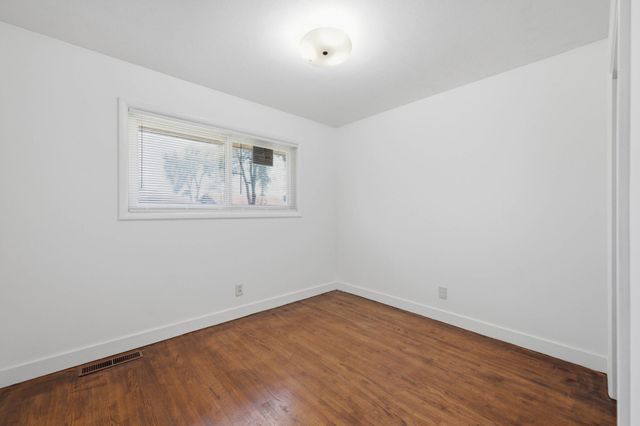2215 E Stafford St, Wichita, KS 67211