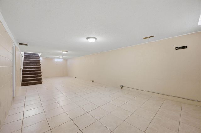 2215 E Stafford St, Wichita, KS 67211