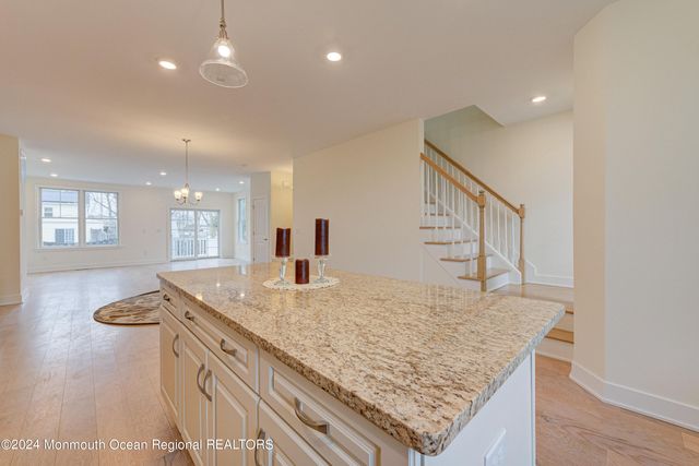 8 Raritan Cove, Keyport, NJ 07735