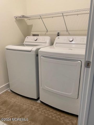 8 Raritan Cove, Keyport, NJ 07735