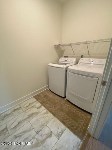 8 Raritan Cove, Keyport, NJ 07735