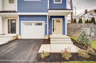 8 Raritan Cove, Keyport, NJ 07735