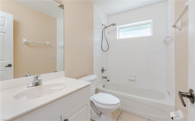 3325 50th AVE NE, Naples, FL 34120