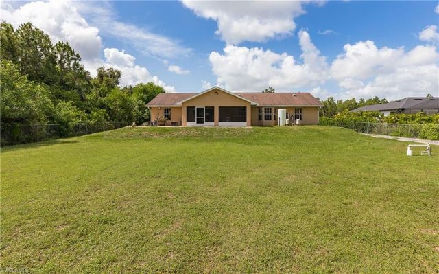 3325 50th AVE NE, Naples, FL 34120