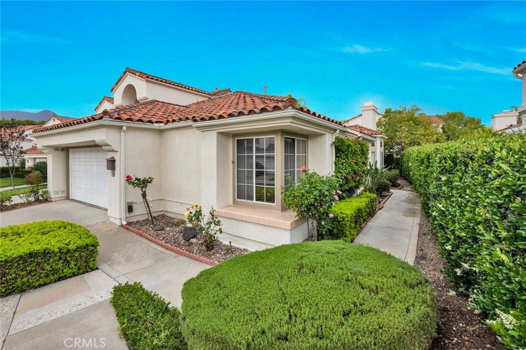 16 Calle Maria, Rancho Santa Margarita, CA 92688