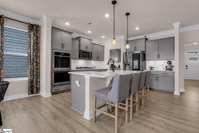 16 Daybreak Place, Simpsonville, SC 29681