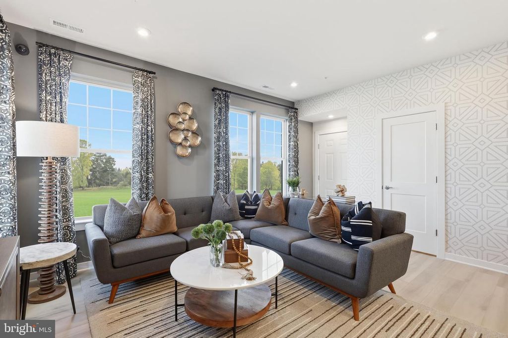 Image 15 of property listing at 17722 WILLIAMS WAY, Dumfries, VA 22026