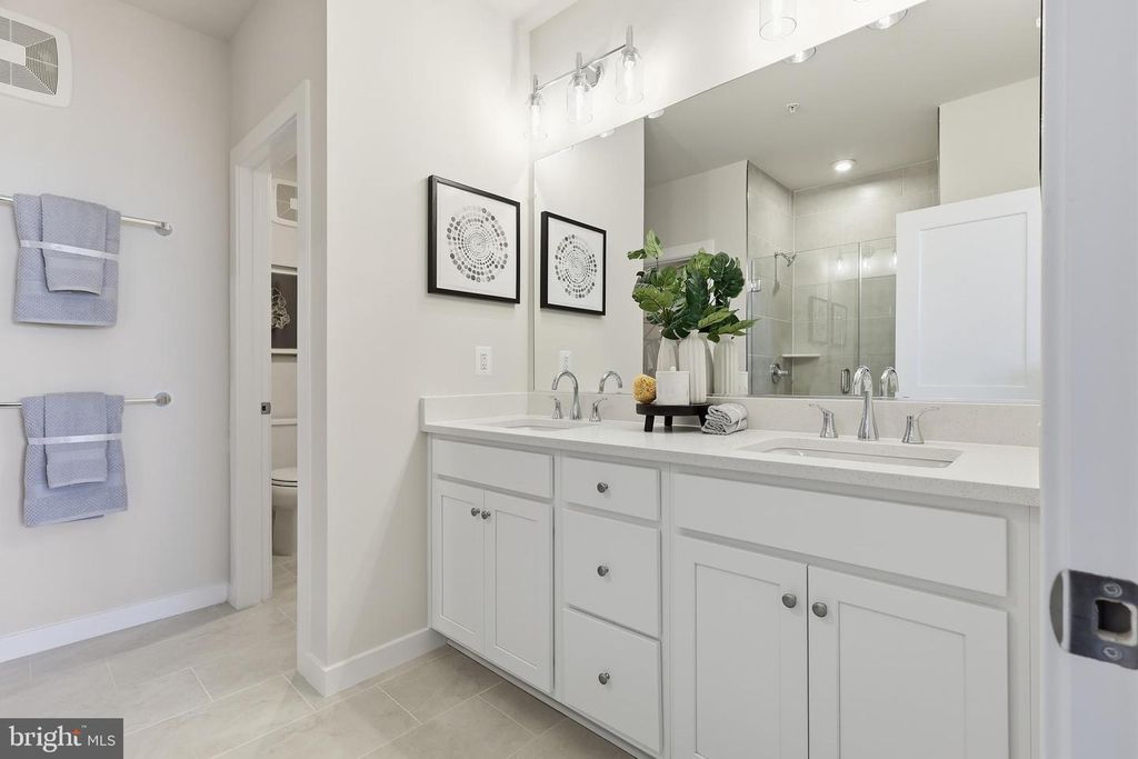 Image 22 of property listing at 17722 WILLIAMS WAY, Dumfries, VA 22026