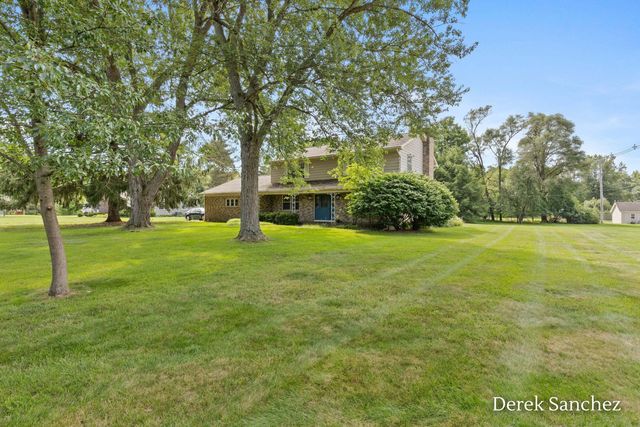 4674 Fennessy Street Sw, City Of Walker, MI 49534