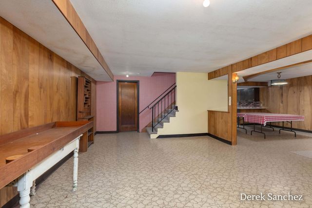 4674 Fennessy Street Sw, City Of Walker, MI 49534