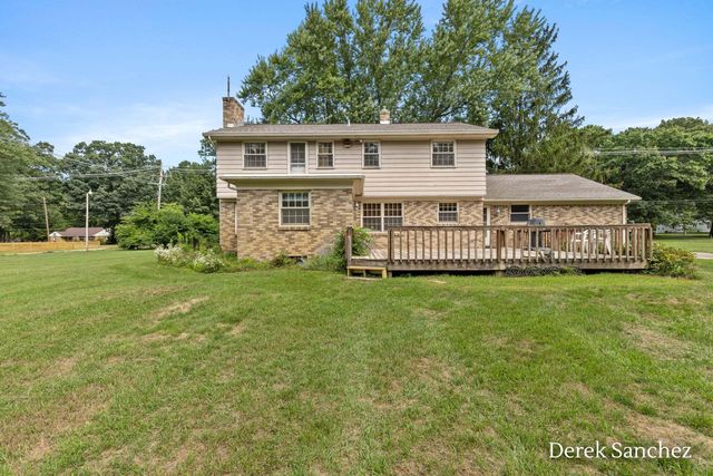 4674 Fennessy Street Sw, City Of Walker, MI 49534