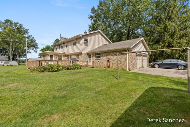4674 Fennessy Street Sw, City Of Walker, MI 49534