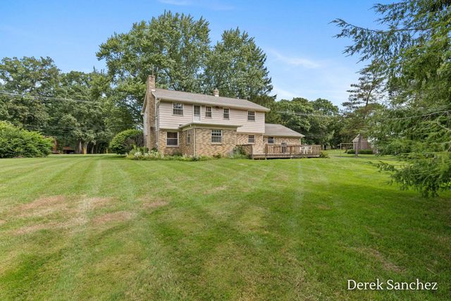 4674 Fennessy Street Sw, City Of Walker, MI 49534