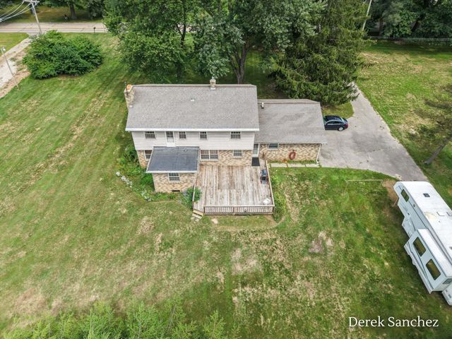 4674 Fennessy Street Sw, City Of Walker, MI 49534