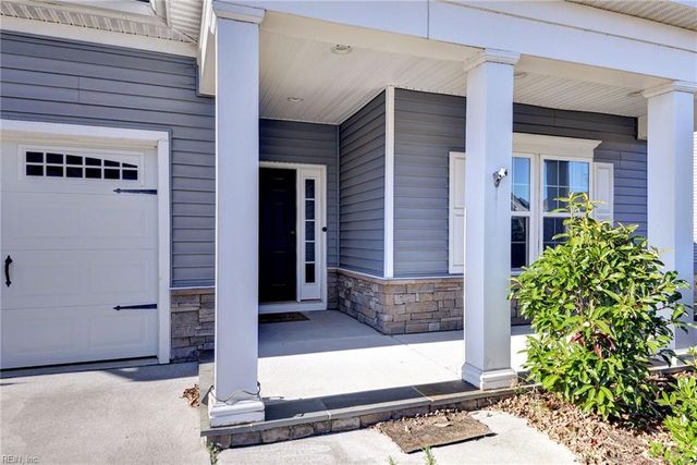 306 Oak Hill LN, Smithfield, VA 23430