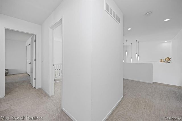 7102 Alta Vista Drive, West Bloomfield, MI 48322