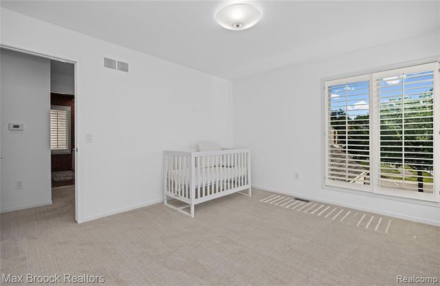 7102 Alta Vista Drive, West Bloomfield, MI 48322