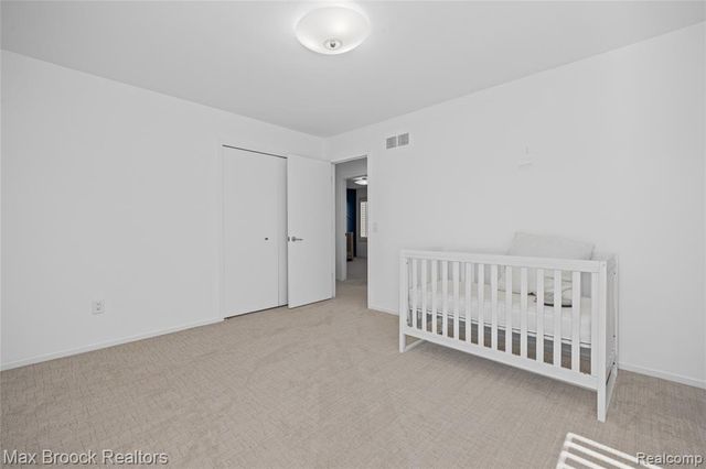 7102 Alta Vista Drive, West Bloomfield, MI 48322