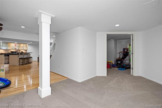 7102 Alta Vista Drive, West Bloomfield, MI 48322